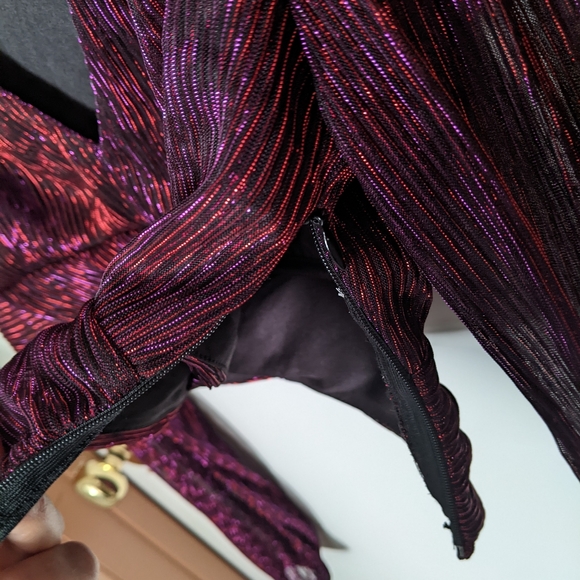 Mink Pink Purple Pink Shiny top - Picture 9 of 9